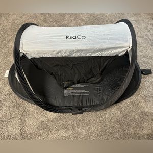 KidCo PeaPod Travel Bed Midnight